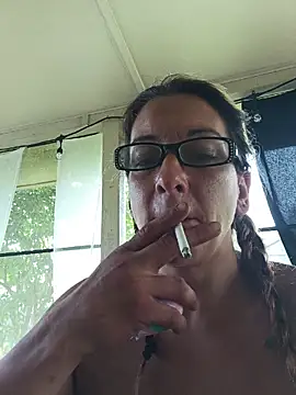 Snapshot of missbellastar chatting on June 11, 2026, 4:26 pm missbellastar online show from June 11, 2026, 4:26 pm