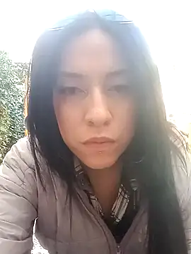 Snapshot of SharonKml chatting on June 26, 2026, 7:42 pm SharonKml online show from June 26, 2026, 7:42 pm
