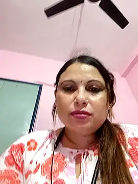 Ruhilove1 online show from May 17, 2026, 3:12 pm