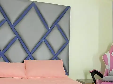 clariza-herrera online show from May 27, 2026, 8:27 pm