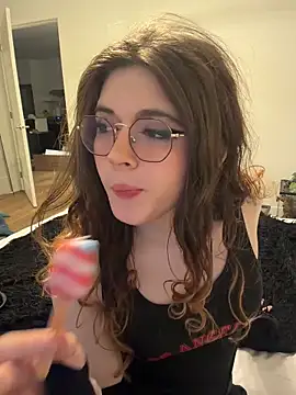 cutypiefull online show from May 29, 2026, 1:00 am