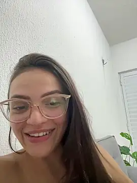 Sarah  hot online show from May 16, 2026, 12:09 am