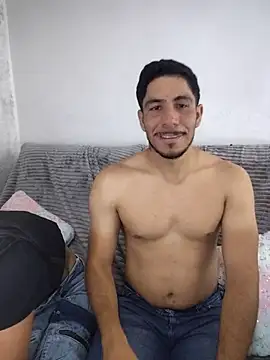 Snapshot of Eldonosoo chatting on May 17, 2026, 2:22 am Eldonosoo online show from May 17, 2026, 2:22 am