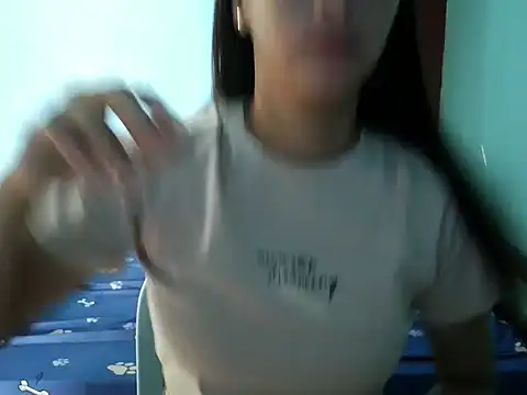 GraciousGirly online show from May 19, 2026, 1:56 am