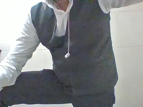 RAINBOWONE online show from May 16, 2026, 6:56 am