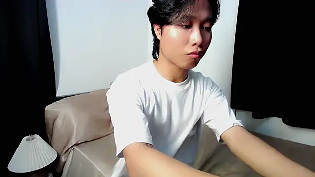 caspian cum online show from June 6, 2026, 8:25 pm