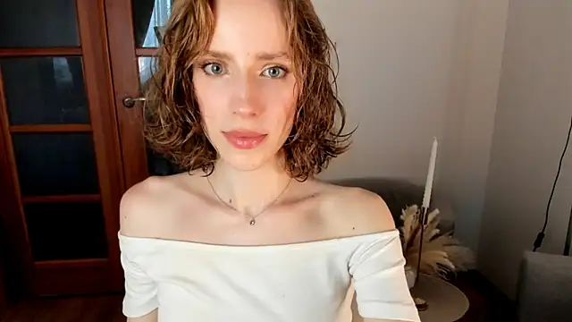imogensy online show from June 19, 2026, 2:56 pm