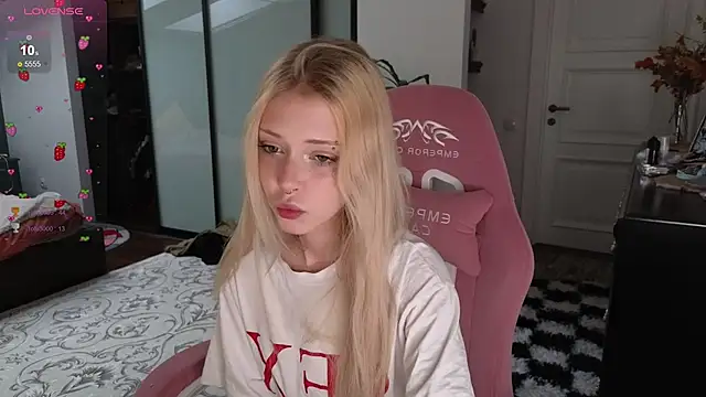 freiberggg online show from May 22, 2026, 1:42 pm