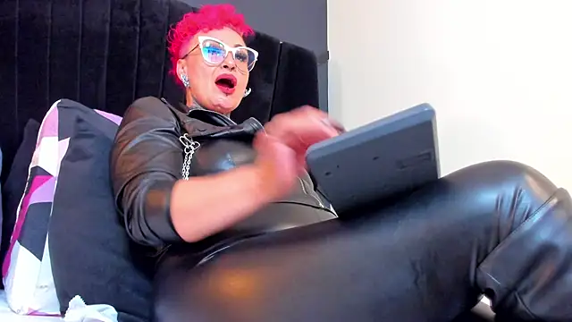 mistress sandy online show from June 28, 2026, 8:04 pm