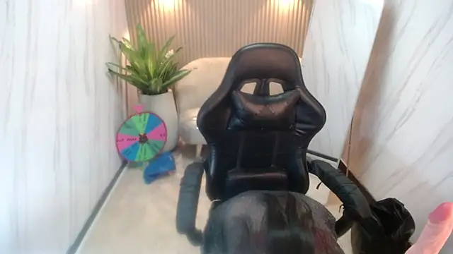 Violett tf online show from June 10, 2026, 8:32 pm