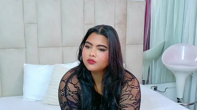 SophiaCollinss online show from June 29, 2026, 8:08 pm