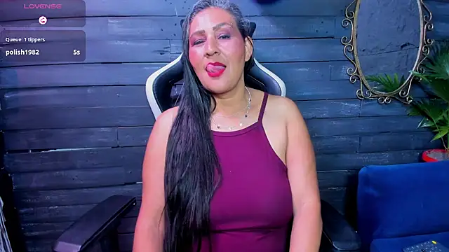 Victoria kyler online show from June 20, 2026, 3:33 am