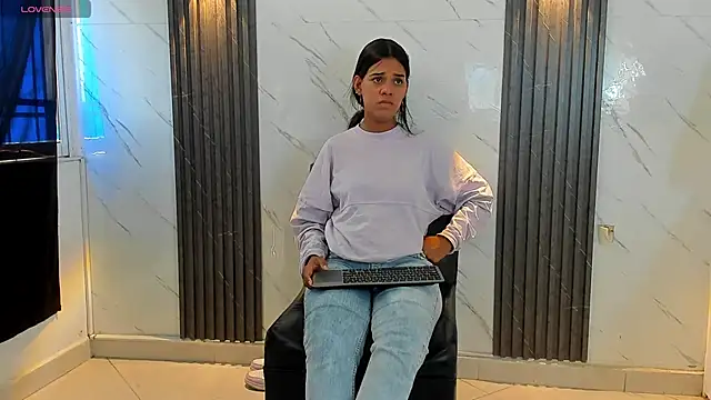 Freyapasion online show from June 19, 2026, 1:06 pm