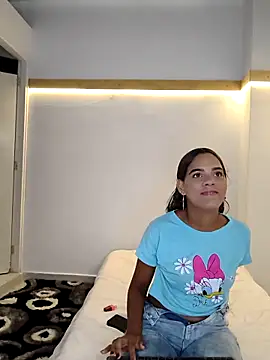 Freyapasion online show from May 18, 2026, 8:24 pm