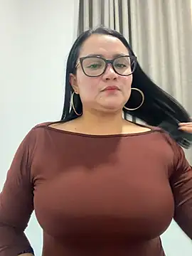Snapshot of rousee69_ chatting on June 23, 2026, 9:46 pm rousee69 online show from June 23, 2026, 9:46 pm