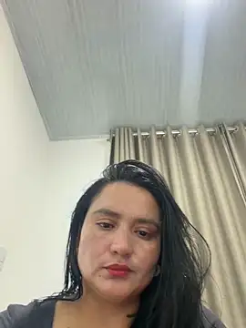 Snapshot of rousee69_ chatting on June 3, 2026, 1:39 am rousee69 online show from June 3, 2026, 1:39 am
