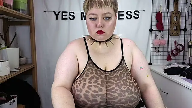 mistress molly online show from May 16, 2026, 10:36 am