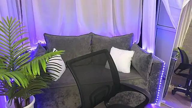 lollyy pop online show from May 20, 2026, 1:35 am