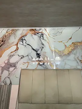 lis hot ec online show from June 23, 2026, 8:07 pm