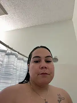 karinamar69 online show from May 21, 2026, 1:08 pm
