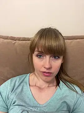 Snapshot of Kamilochka29511 chatting on May 18, 2026, 6:07 am Kamilochka29511 online show from May 18, 2026, 6:07 am