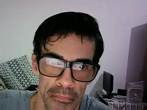 Snapshot of Londrinense-Pr chatting on June 23, 2026, 5:16 am Londrinense-Pr online show from June 23, 2026, 5:16 am