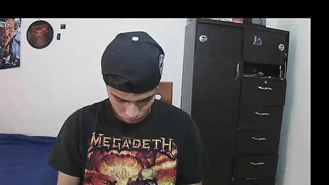 Snapshot of Fenix_hardcock chatting on June 25, 2026, 5:07 pm Fenix hardcock online show from June 25, 2026, 5:07 pm