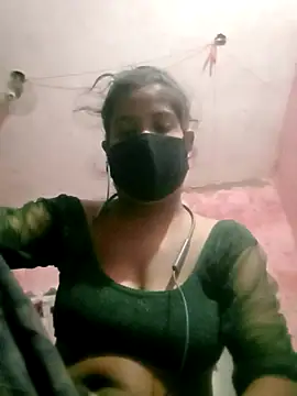 HOT  SANIYA140 online show from May 23, 2026, 5:12 pm
