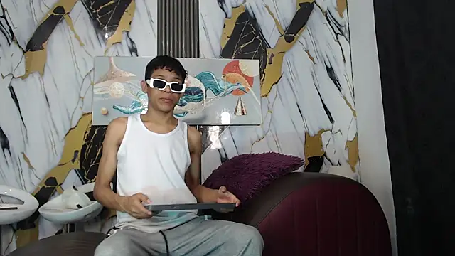 RONALDA HOT26 online show from June 4, 2026, 7:35 am