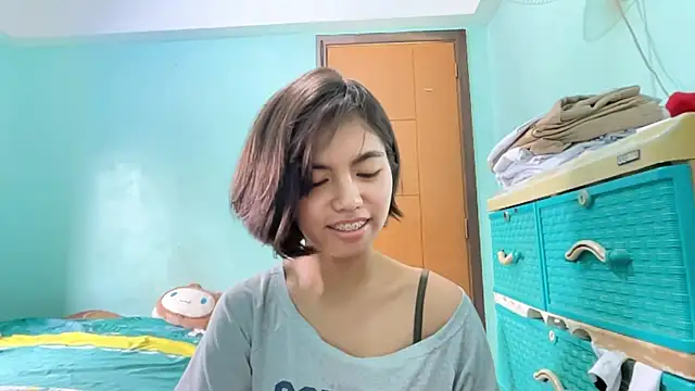 YukikoSchaefers online show from June 19, 2026, 3:23 am