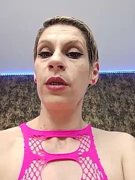 KittyDesiree online show from June 4, 2026, 6:12 pm