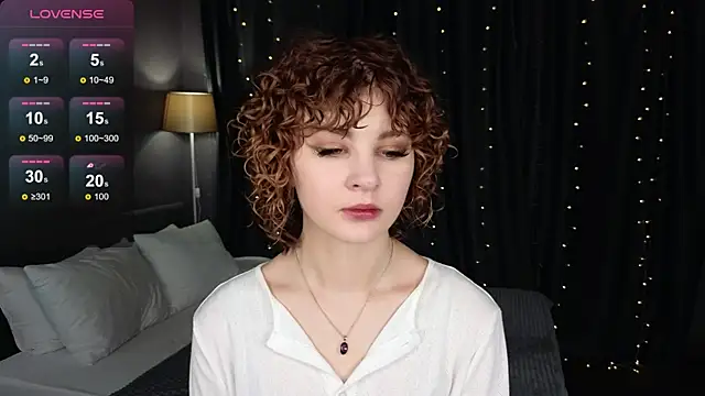 Kira  Fluffy online show from June 25, 2026, 12:08 am