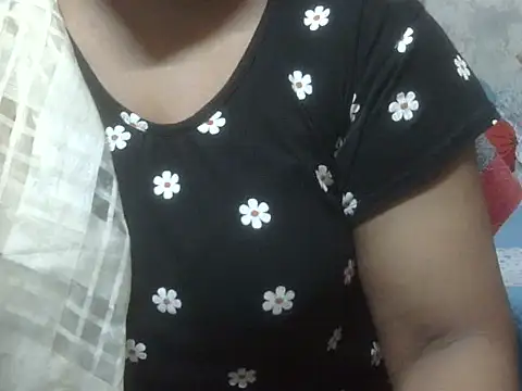 Snapshot of Begum_jan93 chatting on July 22, 2026, 5:48 pm Begum jan93 online show from July 22, 2026, 5:48 pm