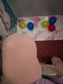 Snapshot of Stefany_LS chatting on June 19, 2026, 12:55 pm Stefany LS online show from June 19, 2026, 12:55 pm