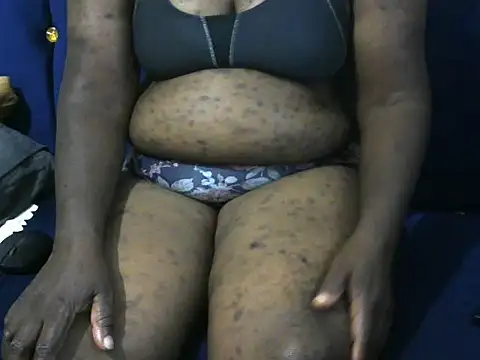 Snapshot of Sexypat3 chatting on June 6, 2026, 1:44 am Sexypat3 online show from June 6, 2026, 1:44 am