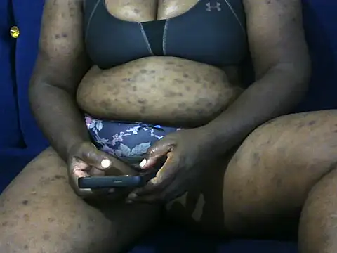 Snapshot of Sexypat3 chatting on July 1, 2026, 5:35 pm Sexypat3 online show from July 1, 2026, 5:35 pm
