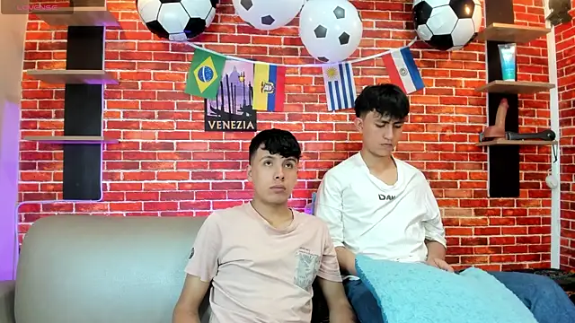 Hoot boyss  online show from June 30, 2026, 8:20 pm