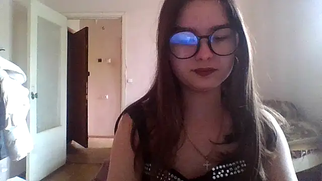 Bellochka201 online show from May 18, 2026, 8:52 am