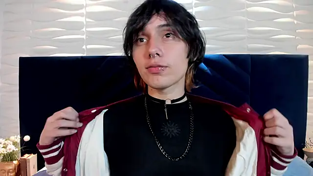Brunodeluca  online show from July 14, 2026, 7:31 pm