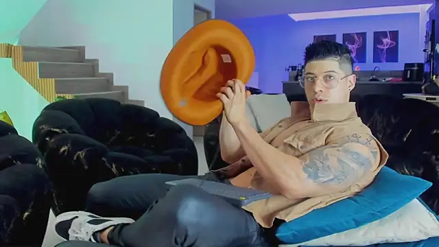 lukas green11 online show from June 25, 2026, 5:51 pm
