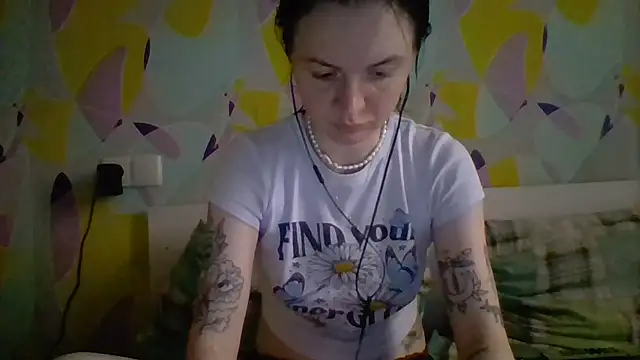 Snapshot of Diana_sosala chatting on July 14, 2026, 2:23 pm Diana sosala online show from July 14, 2026, 2:23 pm