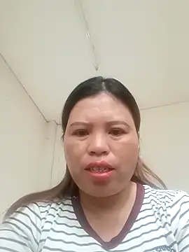 Snapshot of -Yeyi- chatting on June 4, 2026, 9:58 am -Yeyi- online show from June 4, 2026, 9:58 am