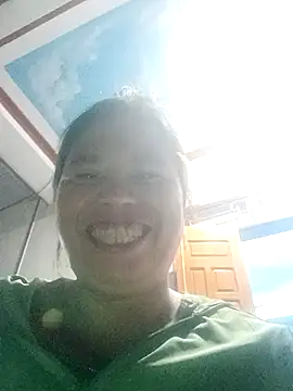 -Yeyi- online show from May 16, 2026, 11:53 am