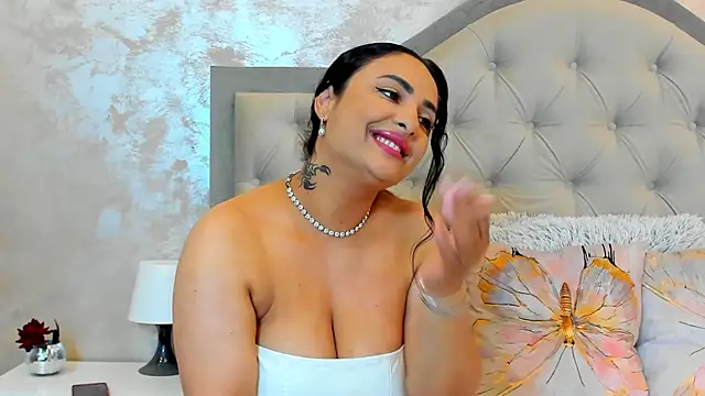 Bianca Vale online show from June 10, 2026, 5:30 am