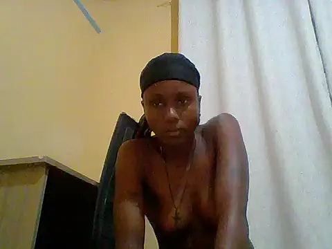 kiki8390 online show from July 6, 2026, 8:44 pm