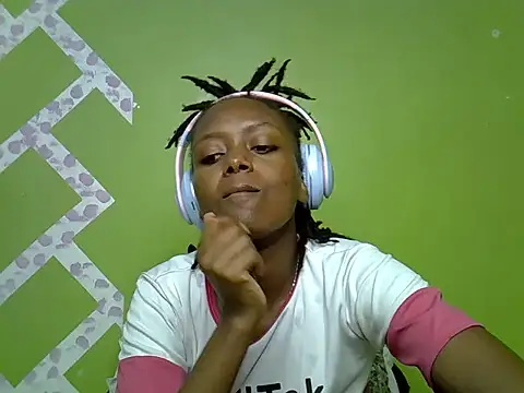 Snapshot of Slim_shedy1 chatting on June 12, 2026, 6:55 am Slim shedy1 online show from June 12, 2026, 6:55 am