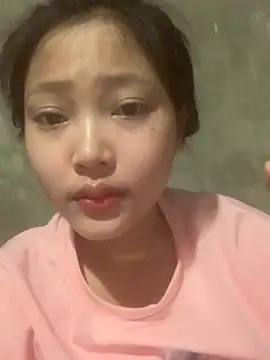 Snapshot of hinami-lo chatting on May 20, 2026, 7:16 am hinami-lo online show from May 20, 2026, 7:16 am