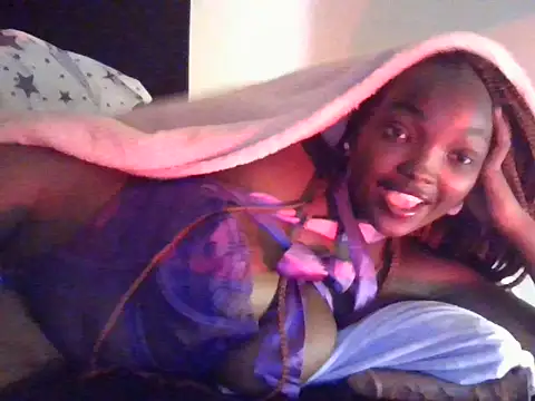 Snapshot of CocoaLush_20 chatting on July 5, 2026, 7:04 am CocoaLush 20 online show from July 5, 2026, 7:04 am