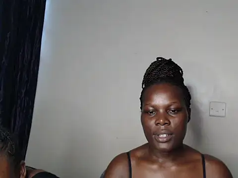 mila novah online show from June 10, 2026, 1:56 pm