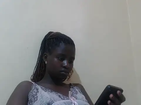 Sexxy-skinny online show from June 20, 2026, 5:56 am
